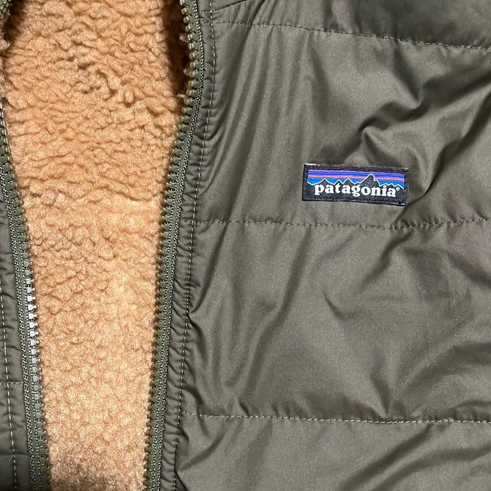 Kids reversible size XL 14 Patagonia jacket.
